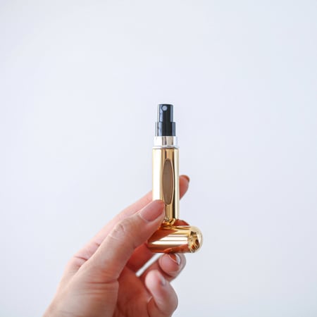 علبة بخاخ فارغة لتعبئة العطور