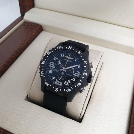 ساعة بريتلينغ