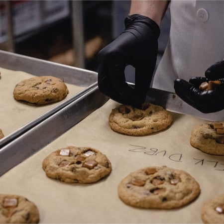 صينية خبز المنيوم من بيكري سيكرت Baker’s secret