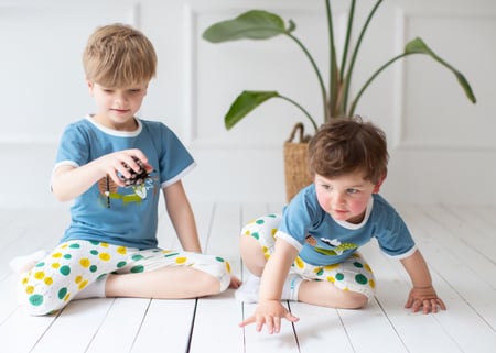 بيجامة ولادي