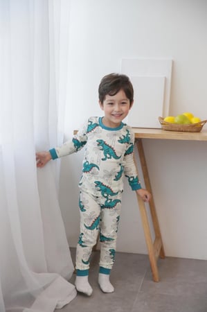 بجامة اصدقاء دينو