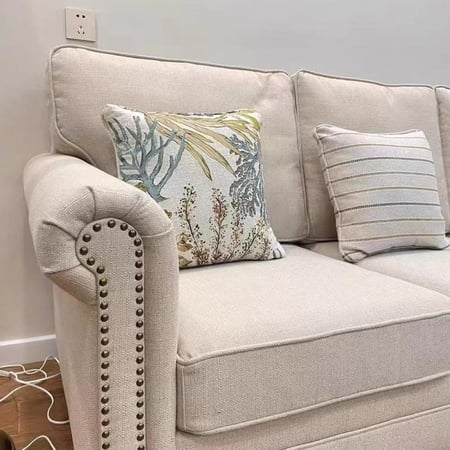 كنب بتصميم امريكي