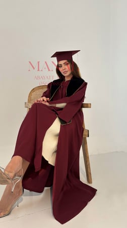 عباية تخرج برغندي 2026