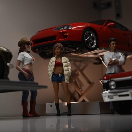 3 شخصيات مقاس 1/18