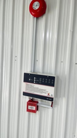 لوحة تحكم إنذار الحريق