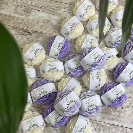 شمعه الفاوانيا المني مع تغليف ورقي