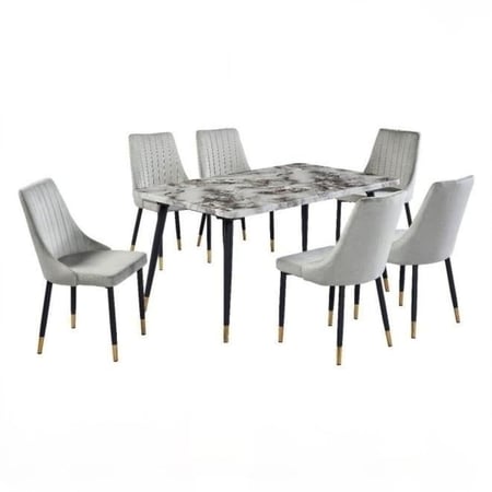 طاولات طعام