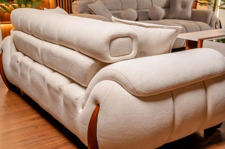 طقم كنب "أوركيدا" مودرن أوف وايت - قماش كتان معالج ضد السوائل.