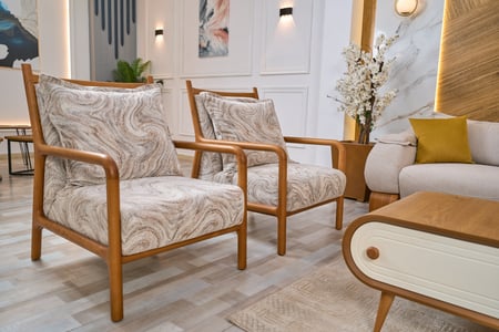 طقم كنب بيج فاتح بتصميم خشبي مشجر – 4 قطع