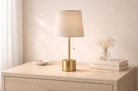 اباجورة طاولة مودرن بقاعدة معدنية  - لون بني