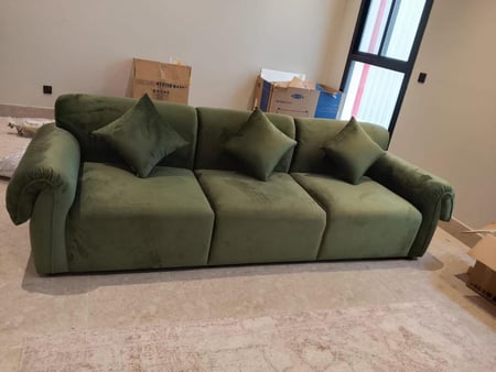 كنبة مخمل فاخر بتصميم عصري مريح لون أخضر - 280×85×80 سم