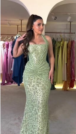 فستان سهرة كلفة