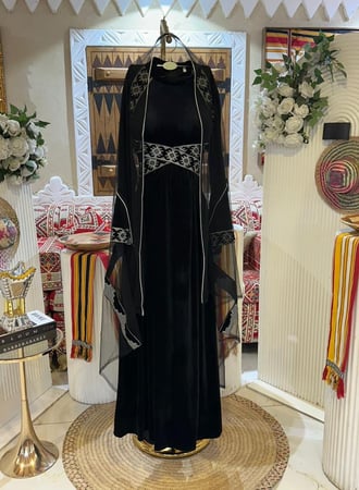 جلابية ليوم التأسيس لونين