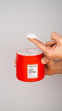 كريم مرطب مكثف للجسم مع يوريا 10%  من ماروديرم  - 400 مل