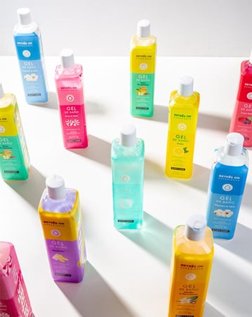 جل استحمام بالفانيليا والمكاديميا من بيتريس اون - 750 مل