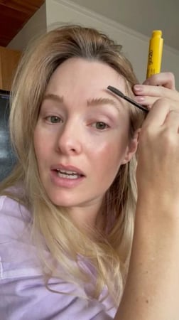 مسكرة جل حواجب تثبيت لمدة 72 ساعة من جات تو بي - 16 مل