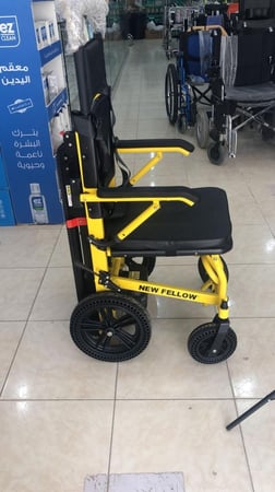 كرسي الدرج الكهربائي NEW FELLOW معدن بكفرات فايبر مقعد جلدي يتحمل 180 كجم