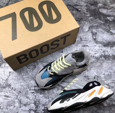 Adidas Yeezy boost 700 Wave