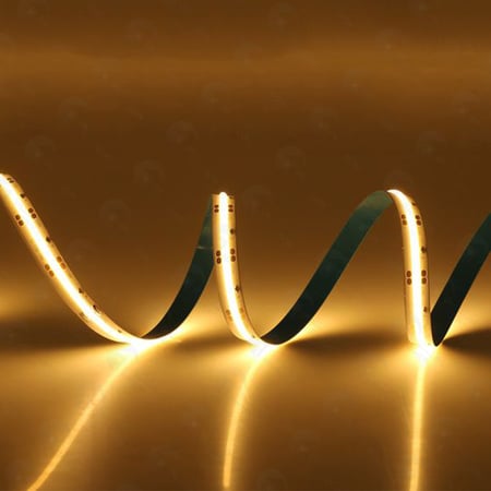 شريط ليد سيوبي لاصق  5 متر 12 فولتانارة صفراء 3000 كلفن متجر ماهرون