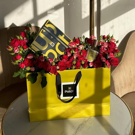 تنسيق عطر وشوكليت باتشي  Valentine