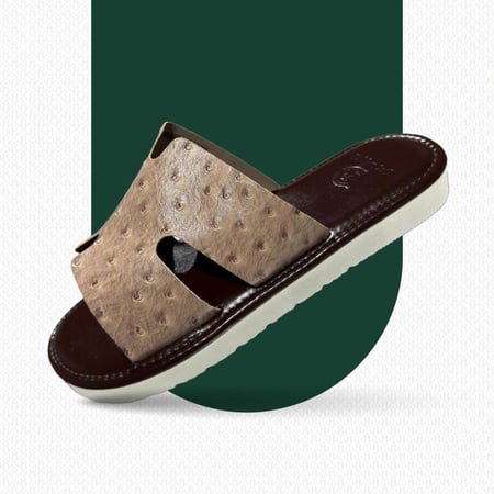 حذاء جلد نعام