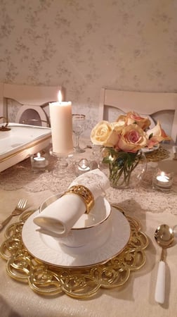 قاعدة  ذهبي بمرايا