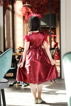 فستان فنون فندي احمر