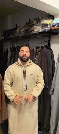 ثوب مغربي فاخر