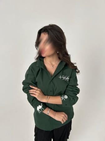 قميص اليوم الوطني لون زيتي