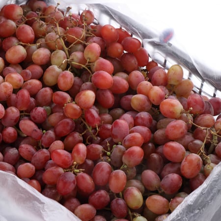 عنب أحمر (4.5 كجم)