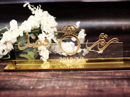 (13x35 cm) ستاند الملكه ذهبي فاخر