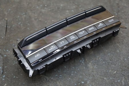 مفتاح مكيف مرسيدس 212