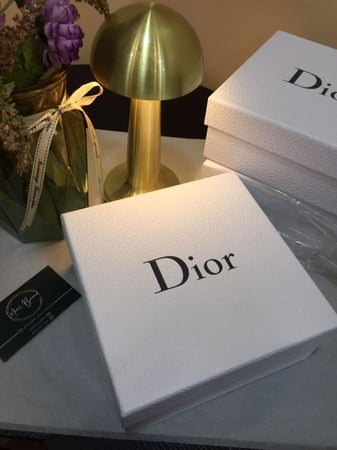 بوكس ديور ب لوقو لون اسود .. رقم 1