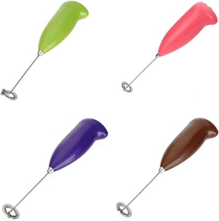 خلاط قهوة يدوي صغير مع مقبض محمول يعمل بالبطارية