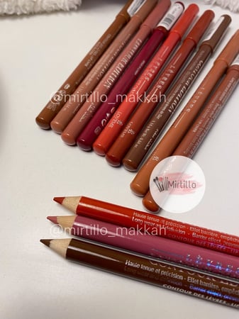 طقم محددات كريميه 12 لون بديل بورجوا