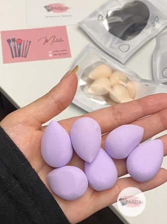 بيوتي بلندر صغير 6 قطع ( اللون عشوائي )