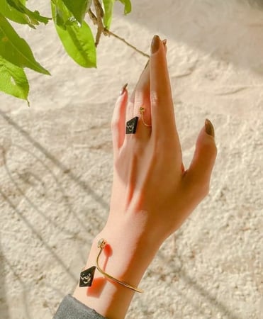 اسواره نسائيه صدفيه