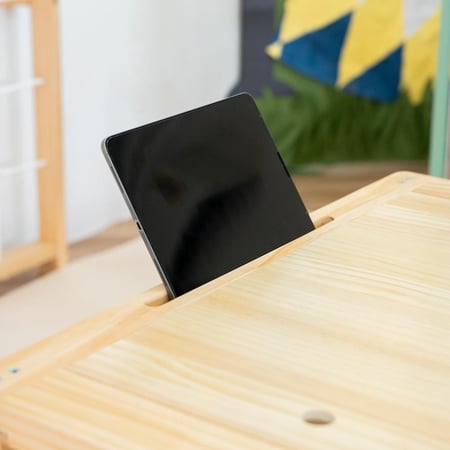 طاولة اللعب الحسي