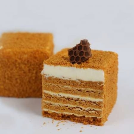كيكة عسل مجمدة - Frozen Honey Cake