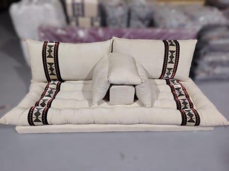 جلسة سدو الجزيرة جلسة عربية شعبية قماش بيج ابيض جلسات طقم سدو كنب