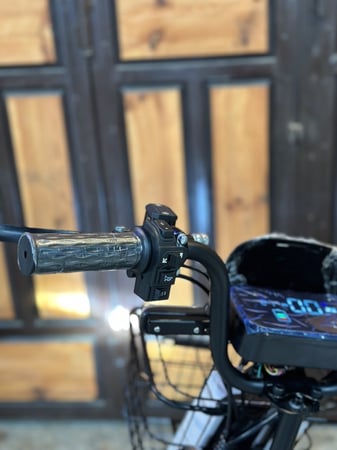 دراجة كهربائية مقاس 16 كفر عريض