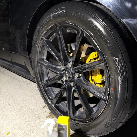 تاير قلوس -  مرطب وملمع