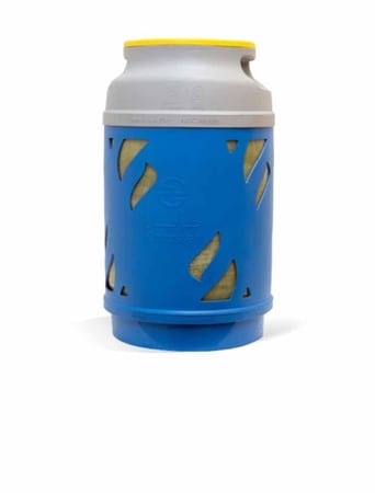 اسطوانة غاز فيبر 11 كيلو فارغة، خفيفة الوزن، وزنها بعد التعبئة 16 كجم