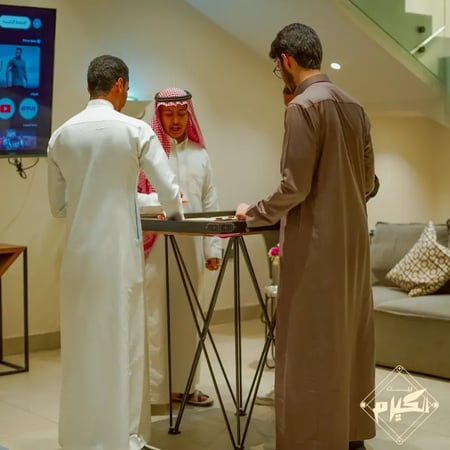 طاولة كيرم كلاسيك الفاخرة