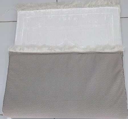 سجادة صلاة طبية مومري فوم