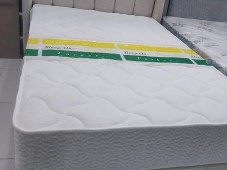 انغمس بعالم الراحة مع مراتب النمارق