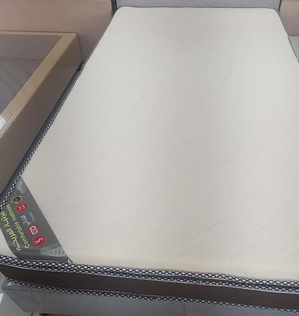 انغمس بعالم الراحة مع مراتب النمارق