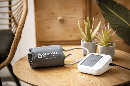 جهاز قياس ضغط الدم بولندا OROMED ORO N6 CLASSIC