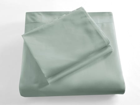 تلبيسة لحاف السرير