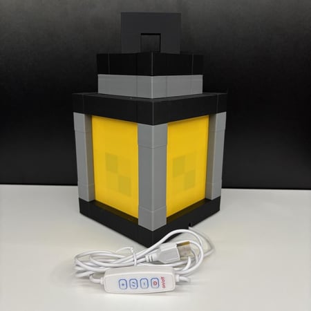 مصباح "فانوس ماينكرافت" (Minecraft Lantern)